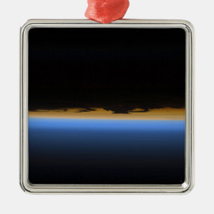 Schichten Atmosphäre der Erde Silbernes Ornament