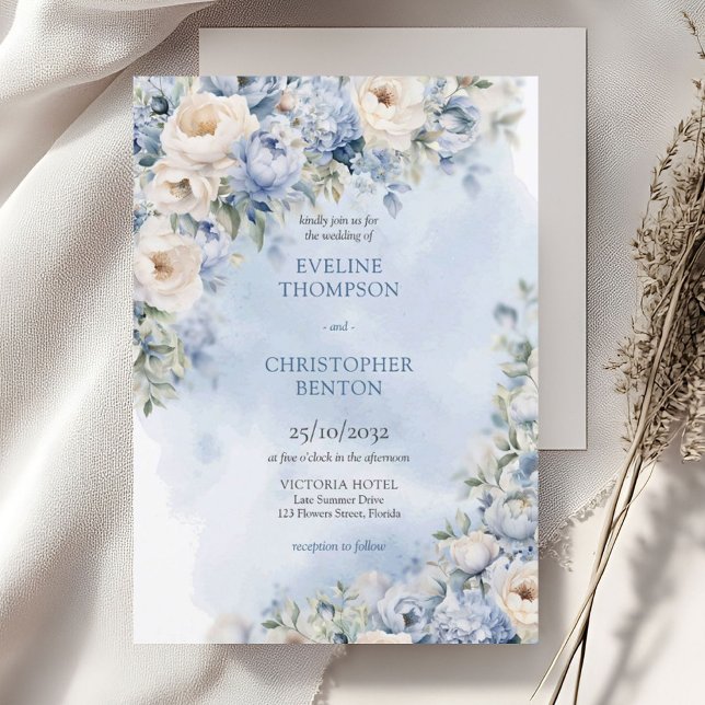 Schick Aquarellfarben Blume Grüne Hochzeit Einladung (Elegant light Blue and white Flowers greenery eucalyptus wedding invitation digital)