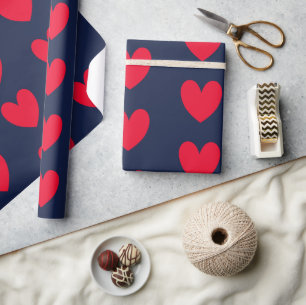 Schicke blaue und rote Herzen Valentinstag Geschenkpapier