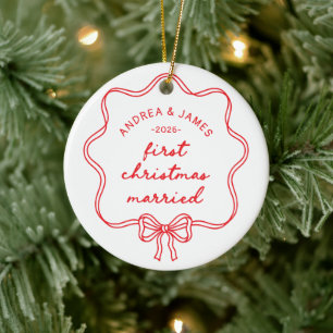 Schicke rote Schleife Coquette Erstes Weihnachten Keramik Ornament