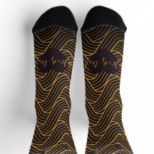 Schicke Socken mit Goldlinien-Muster – Fügen Sie I