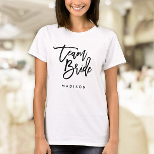 Schicke Trendige Pinsel Schwarz Skript Team Braut T-Shirt
