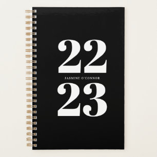 Schicker moderner Schwarz-Weiß-Typografie-Planer Planer