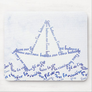 Schiff auf dem Wasser Mousepad