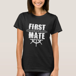 Schiff der ersten Mate-Yacht T-Shirt