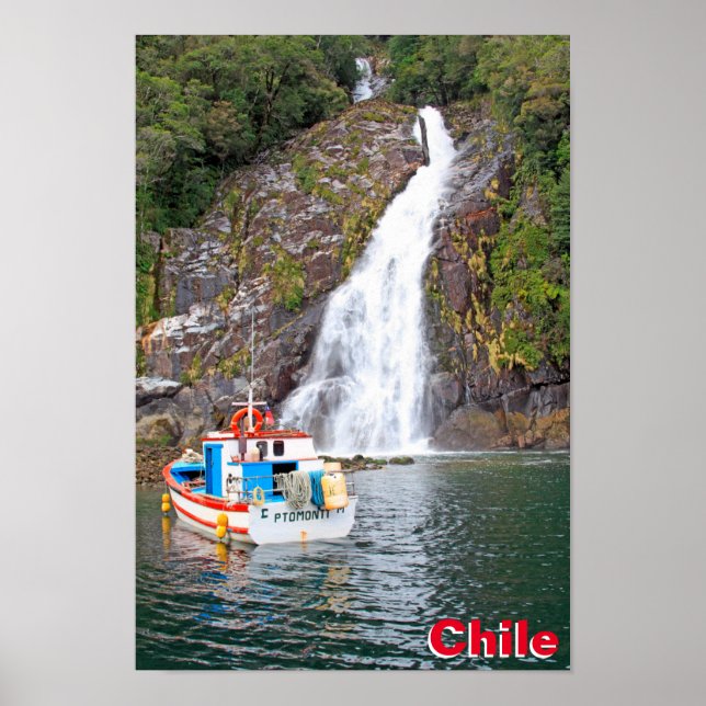 Schiff und Wasserfall, Chile Poster (Vorne)
