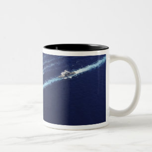 Schiffe der Abraham Lincoln Carrier Strike Group Zweifarbige Tasse