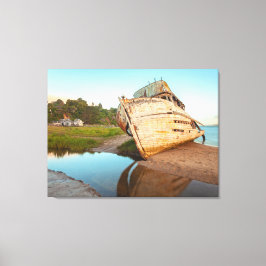Schiffswrack an der Küste Leinwanddruck