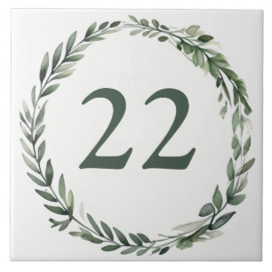 Schild für die dunkelgrüne Kreide mit Hausnummer Fliese