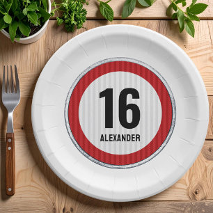 Schild für die Geschwindigkeitsbegrenzung zum 16.  Pappteller