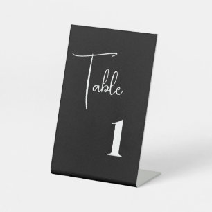 Schild für die Hochzeitkarte der Tischnummer