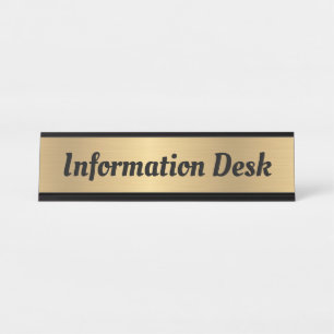 Schild mit Namen der Informationsschalter