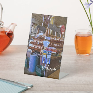 Schild "Old Country Store Pedestal"