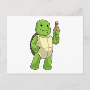 Schildkröte beim Schachspiel mit Schachfigur Bauer Postkarte