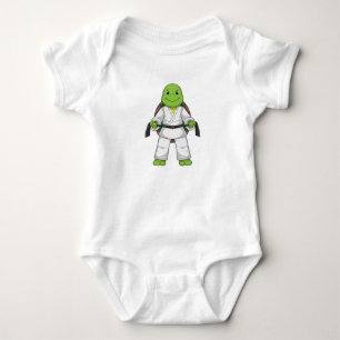 Schildkröte im Kampfsport mit schwarzem Gürtel Baby Strampler