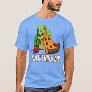 Schildkröte isst Pizza, die ich auf der Ninja-Diät T-Shirt