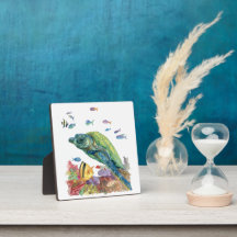Schildkröte und Fische im Meer