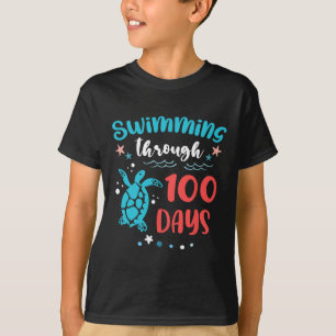 Schildkrötenmeer schwimmen durch 100 Tage Schultee T-Shirt