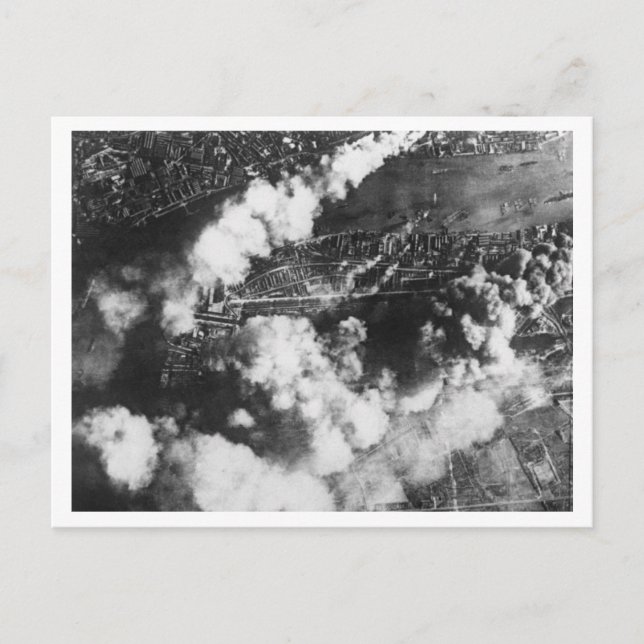 Schlacht um Großbritannien & The Blitz: #19 Docks  Postkarte (Vorderseite)