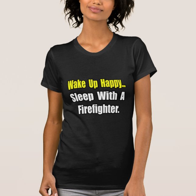 Schlaf mit einem Feuerwehrmann T-Shirt (Vorderseite)