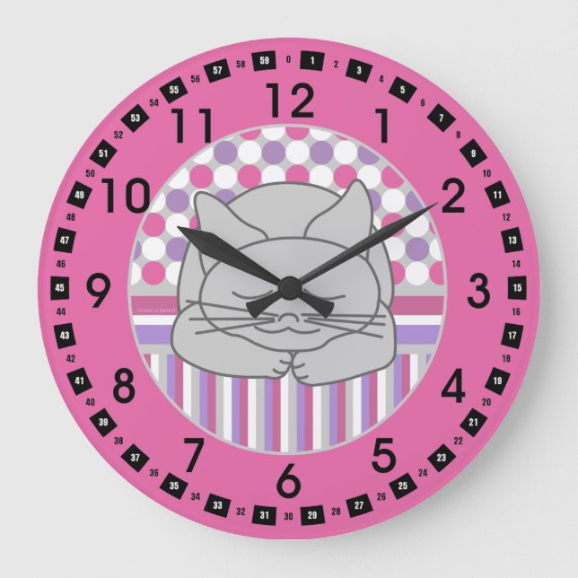 Schlafende graue Katze Gemustert Oval Large Clock Große Wanduhr (Vorderseite)