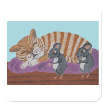 Schlafende Katze mit hinterlistigen Mäusen