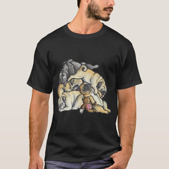 Schlafender Haufen Möpse T-Shirt (Vorderseite)