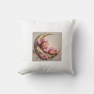 Schlafendes Baby Mädchen auf goldenem Mondkissen Kissen