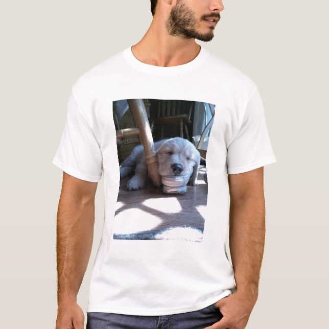 Schlafengolden retriever-Welpe T-Shirt (Vorderseite)