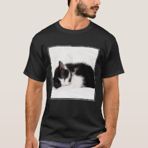 Schlafenkätzchen T-Shirt