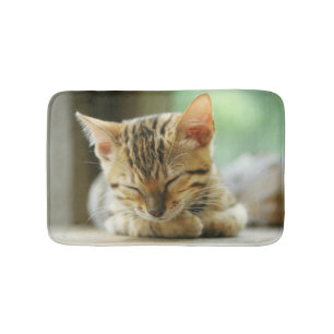 Schlafenkleine Baby-Miezekatze Badematte