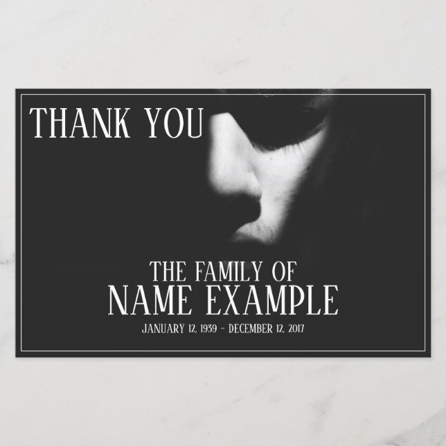 Schlafgesicht im Halbschatten (Vorderseite)