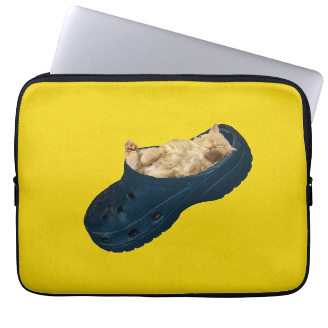 Schlafküche mit Croc Shoe, Laptop-Sieb Laptopschutzhülle (Vorderseite)