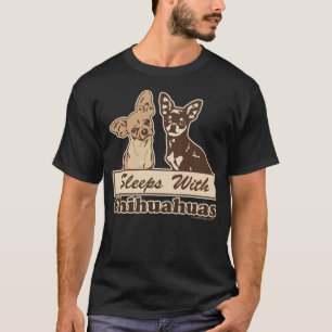 Schlafplätze mit Chihuahuas T-Shirt