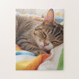 Schläfrige Katze auf farbigen Blättern Puzzle