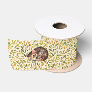 Schläfrige Katze, geblümter Hintergrund Satinband