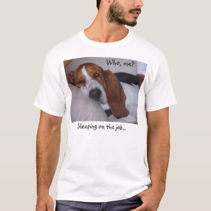 Schläfriges Basset Hound T-Shirt