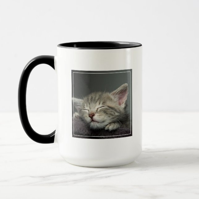 Schläfriges Kätzchen Tasse (Links)