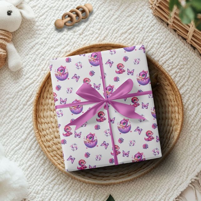 Schlägen bald Baby Niedlich Dinosaur Baby Dusche Geschenkpapier (Hatching Soon White and Pink Baby Dinosaur Wrapping Paper for Baby Shower)