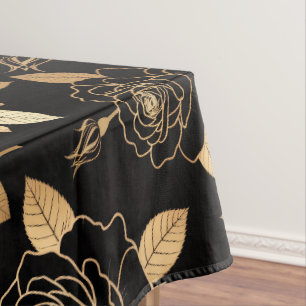 Schlagende Rose- und Knospenkomposition  Tischdecke