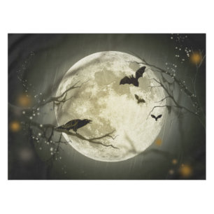 Schläger fliegen Krähe sitzt vor Vollmond Tischdecke