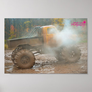 Schlamm-versinkender (mudbogging) LKW Poster