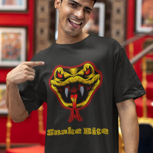 Schlange Bite Typ Grafischer T-Shirt T - Shirt