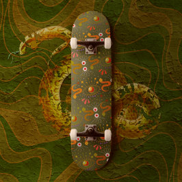 Schlange Goddess grün Skateboard