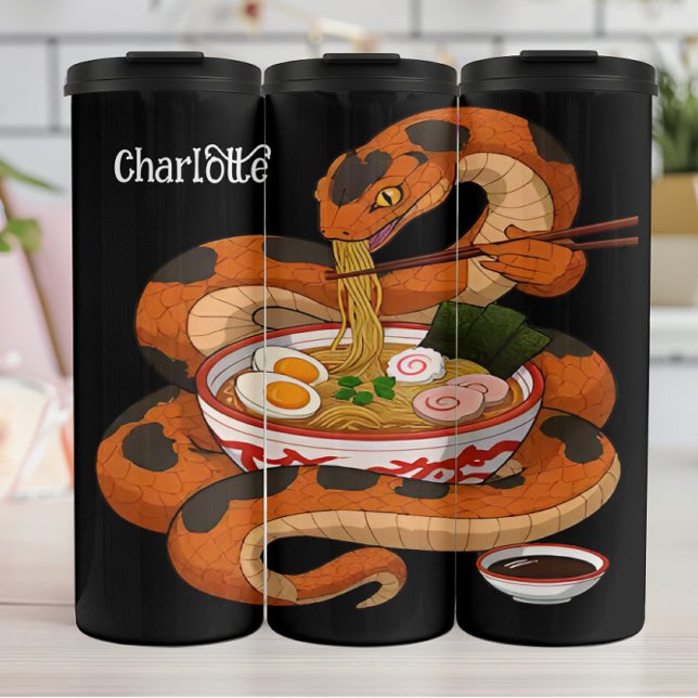 Schlangen Devours: Ramen Noodles, Chopsticks Thermosbecher (Von Creator hochgeladen)