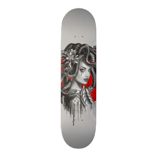 Schlangen-Hauptmädchen-Medusa vom griechischen Skateboard