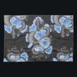 Schlangen und blaue Rose Geschirrtuch<br><div class="desc">HInd gezeichnet Schlangen und Rose Designs.</div>