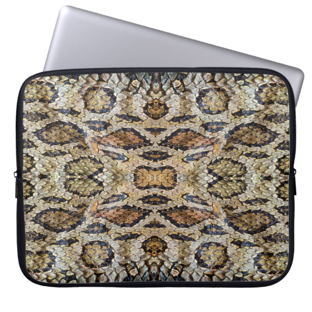 Schlangenhautmuster. Vintager Tierdruck Laptopschutzhülle (Vorderseite)