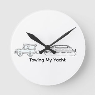 Schleppen meines Yachts lustig Runde Wanduhr