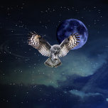 Schleppen Ovale Gürtelschnalle<br><div class="desc">Phantastische Tierwelt. Die große graue Eule oder die große graue Eule ist eine sehr große Eule,  die als die weltweit größte Eukalyptusart seit langem dokumentiert ist. Eule im Flug,  dunkler Himmel mit Sternen und blauer Mond.</div>